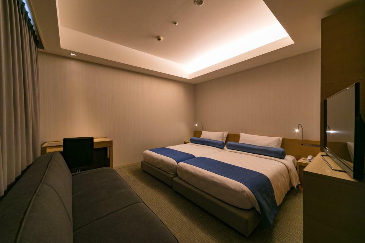 Naha Tokyu Rei Hotel Экстерьер фото